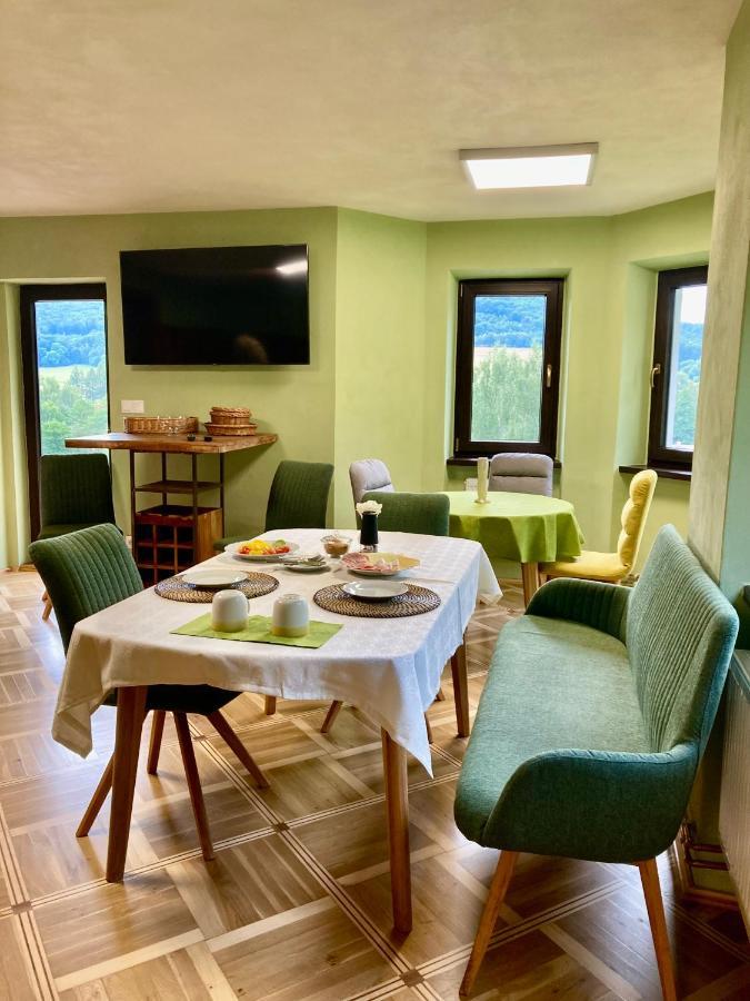 Penzion Na Vysluni Ceske Svycarsko Jiřetín pod Jedlovou Esterno foto