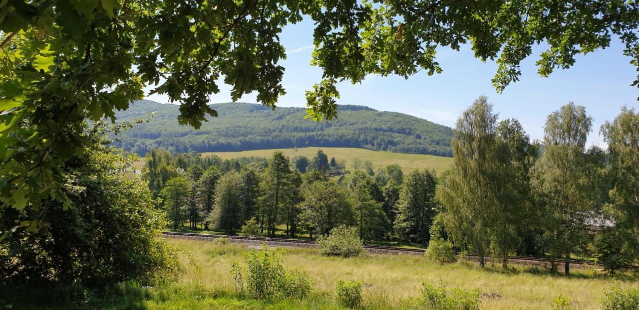 Penzion Na Vysluni Ceske Svycarsko Jiřetín pod Jedlovou Esterno foto