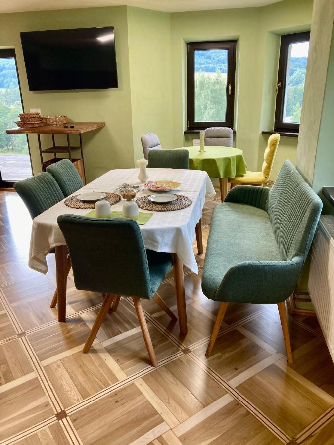 Penzion Na Vysluni Ceske Svycarsko Jiřetín pod Jedlovou Esterno foto
