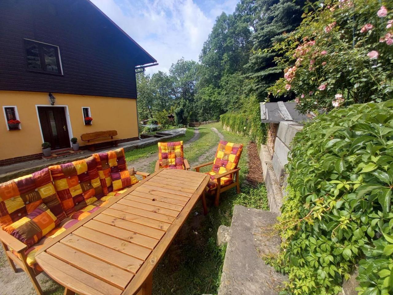 Penzion Na Vysluni Ceske Svycarsko Jiřetín pod Jedlovou Esterno foto